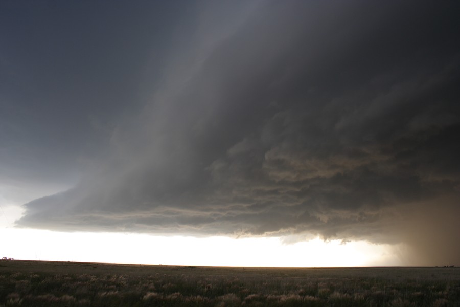 cumulonimbus supercell_thunderstorm : E of Keyes, Oklahoma, USA   31 May 2007