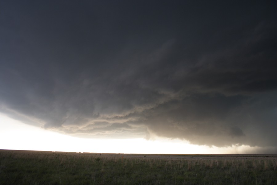 cumulonimbus thunderstorm_base : W of Guyman, Oklahoma, USA   31 May 2007