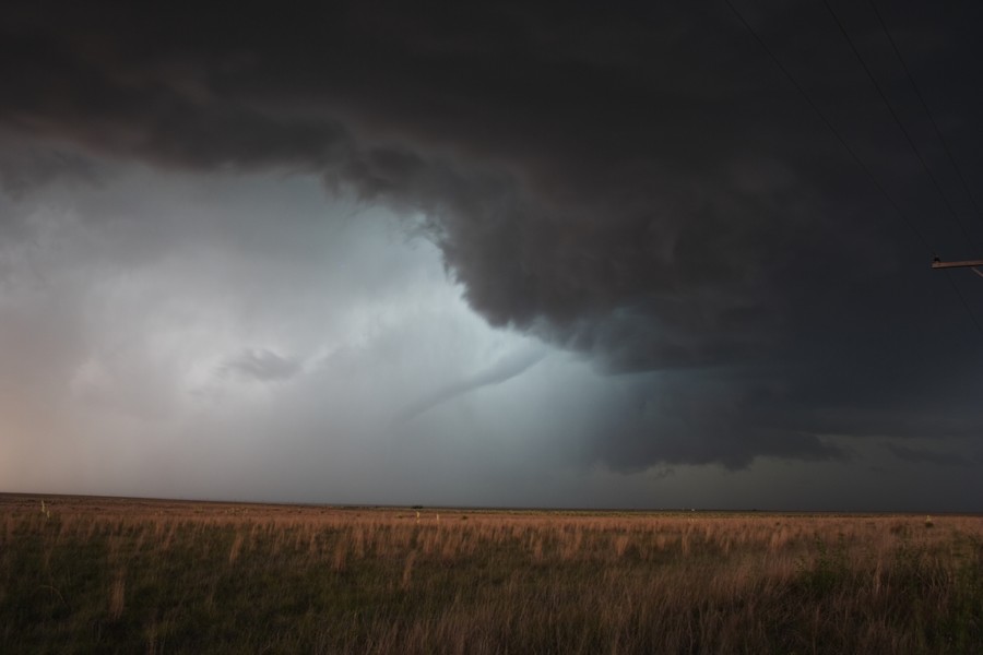 cumulonimbus thunderstorm_base : W of Guyman, Oklahoma, USA   31 May 2007