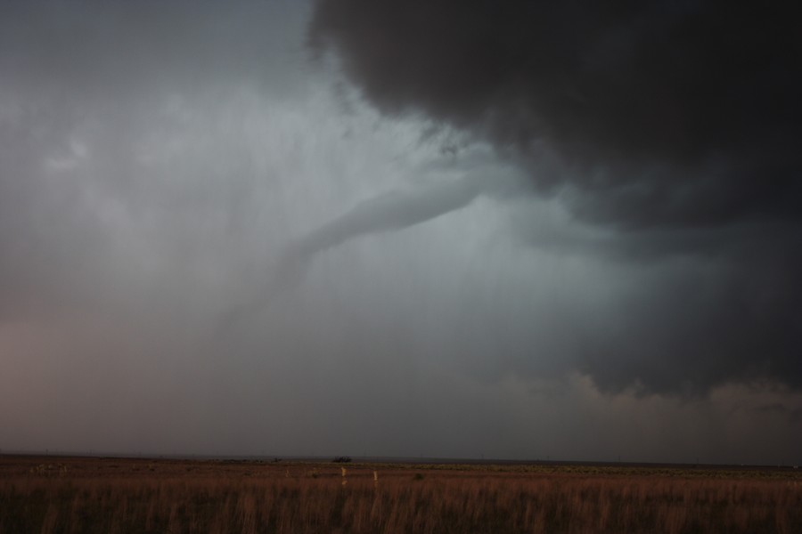 cumulonimbus thunderstorm_base : W of Guyman, Oklahoma, USA   31 May 2007