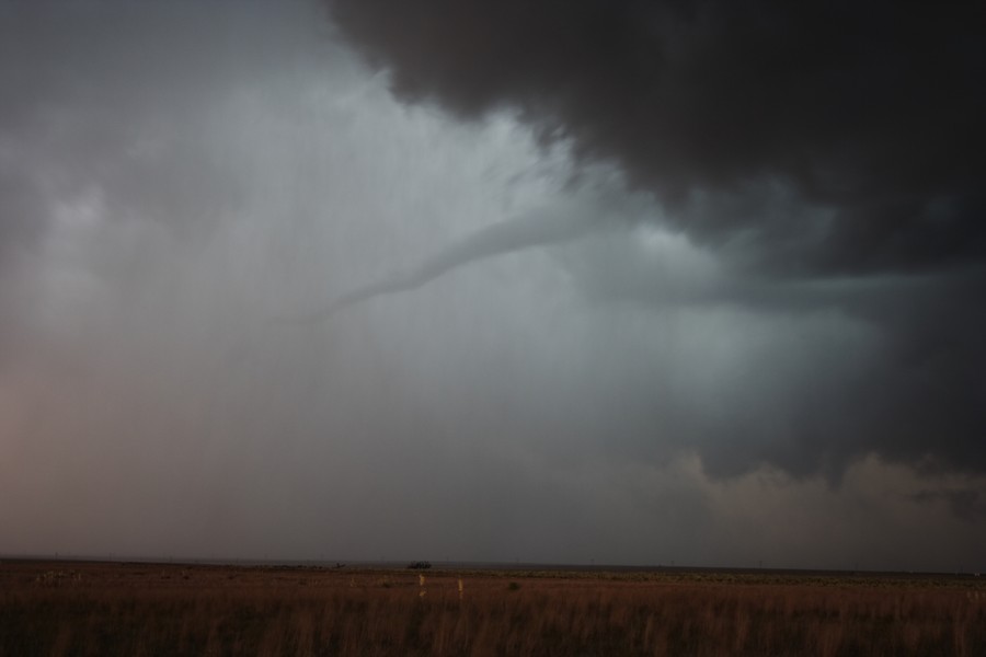 raincascade precipitation_cascade : W of Guyman, Oklahoma, USA   31 May 2007