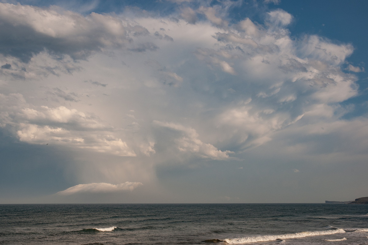 thunderstorm cumulonimbus_incus : Lake Cathie, NSW   14 September 2007