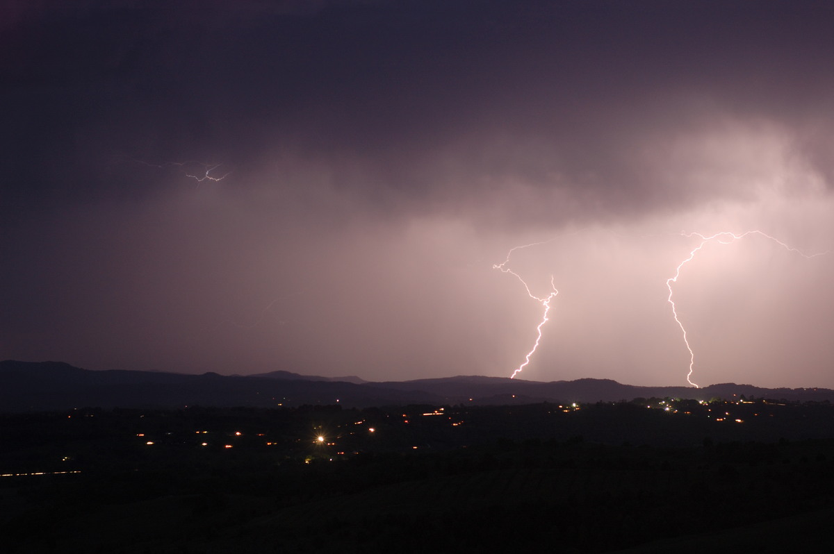 lightning lightning_bolts : McLeans Ridges, NSW   7 October 2007
