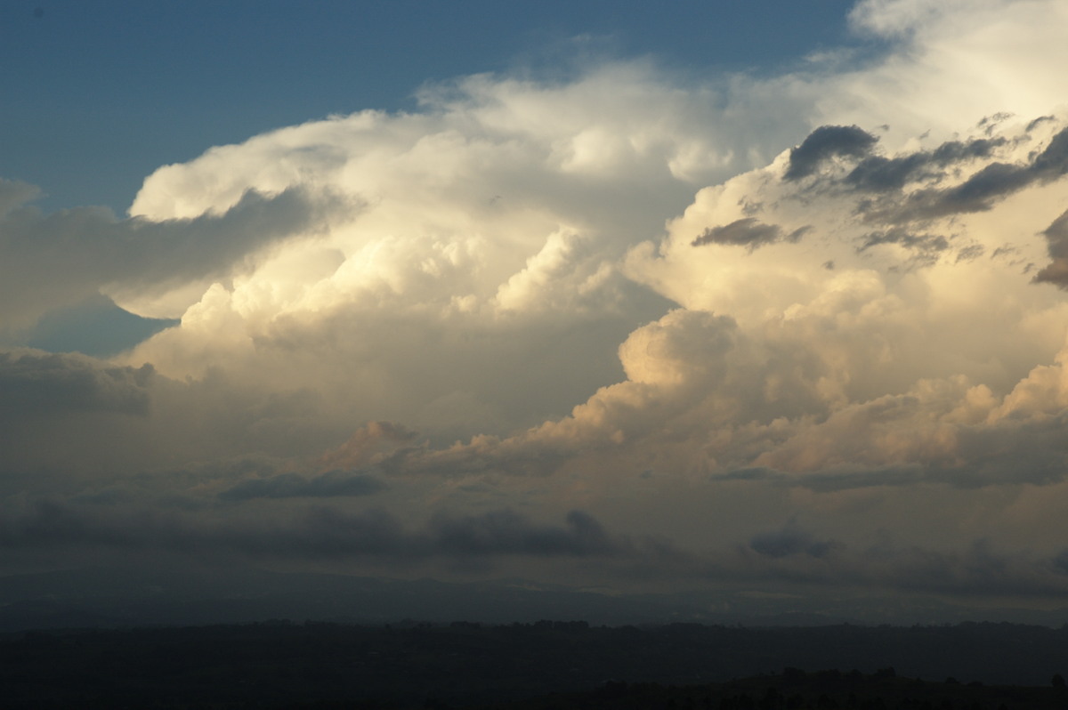 thunderstorm cumulonimbus_incus : McLeans Ridges, NSW   8 October 2007