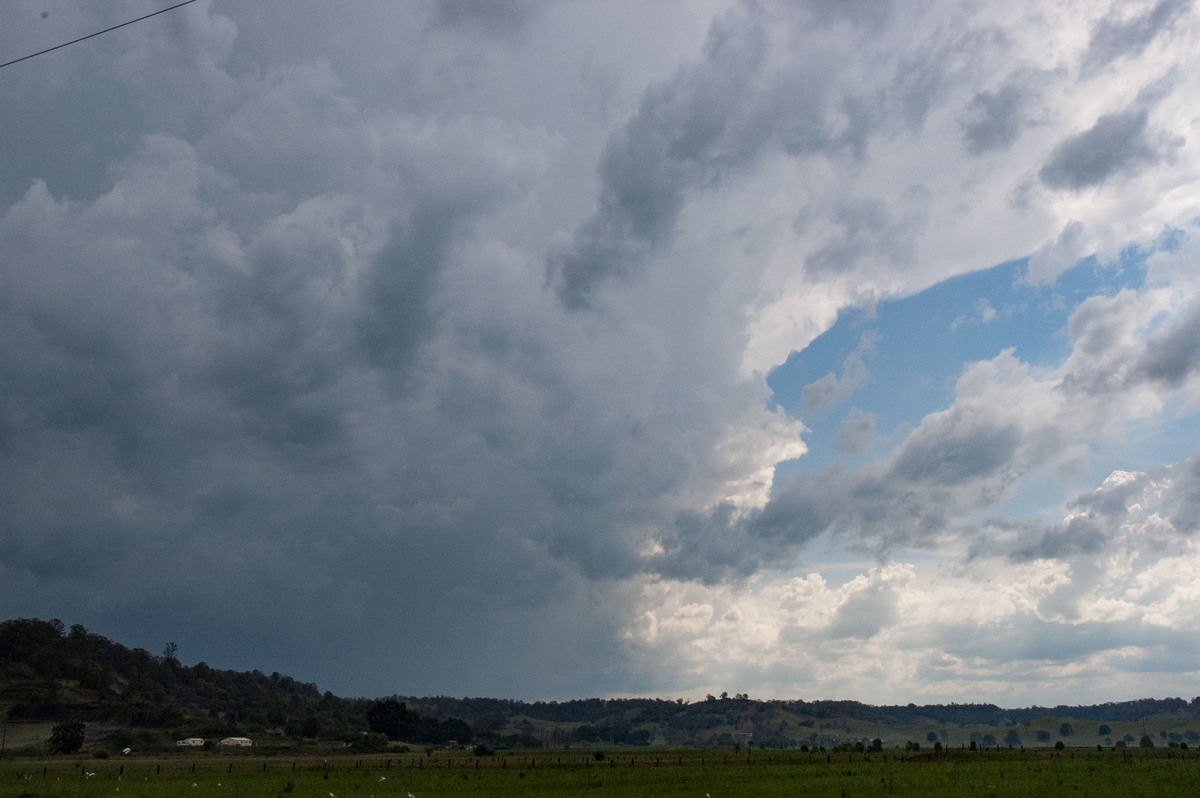 thunderstorm cumulonimbus_incus : South Lismore, NSW   9 October 2007