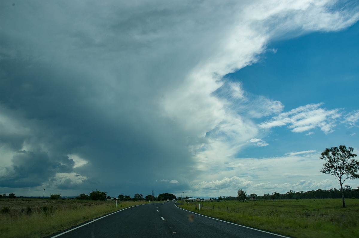 thunderstorm cumulonimbus_incus : McKees Hill, NSW   11 October 2007