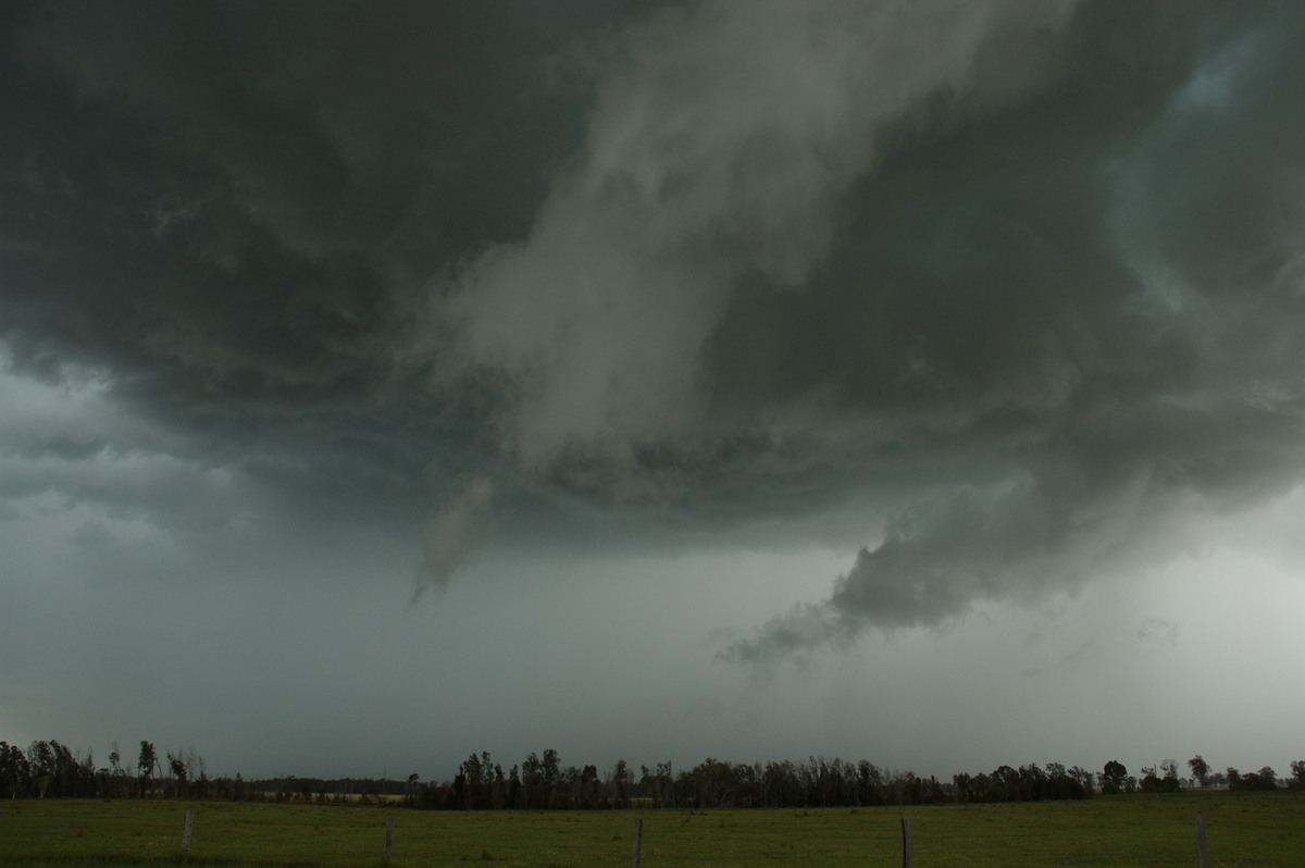 cumulonimbus supercell_thunderstorm : E of Casino, NSW   26 October 2007