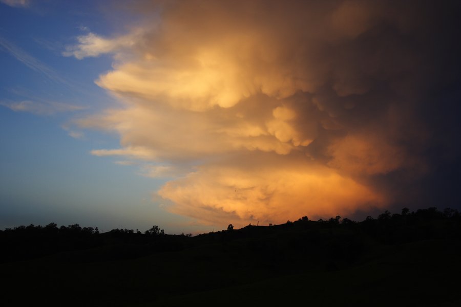 mammatus mammatus_cloud : near Kyogle, NSW   30 October 2007