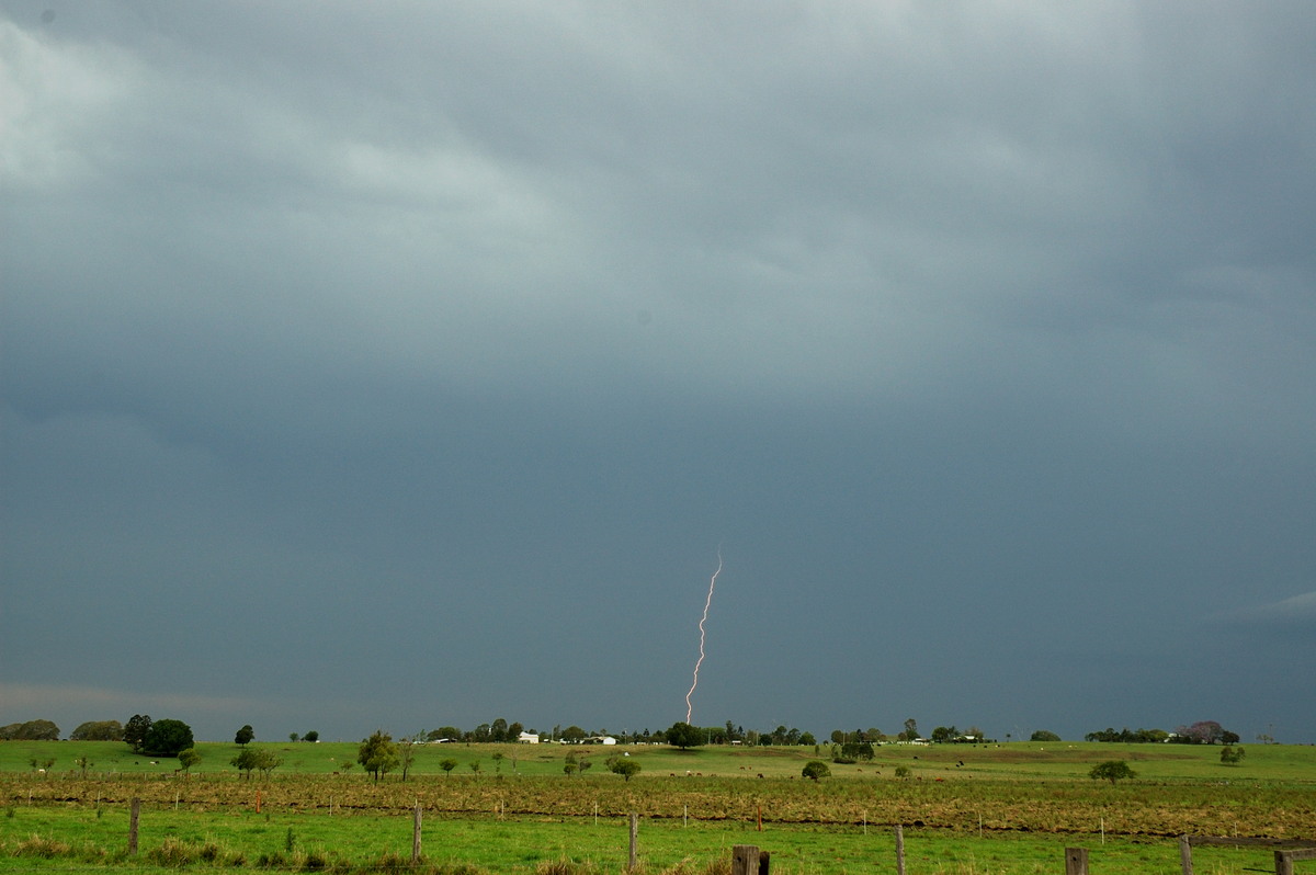 lightning lightning_bolts : McKees Hill, NSW   31 October 2007