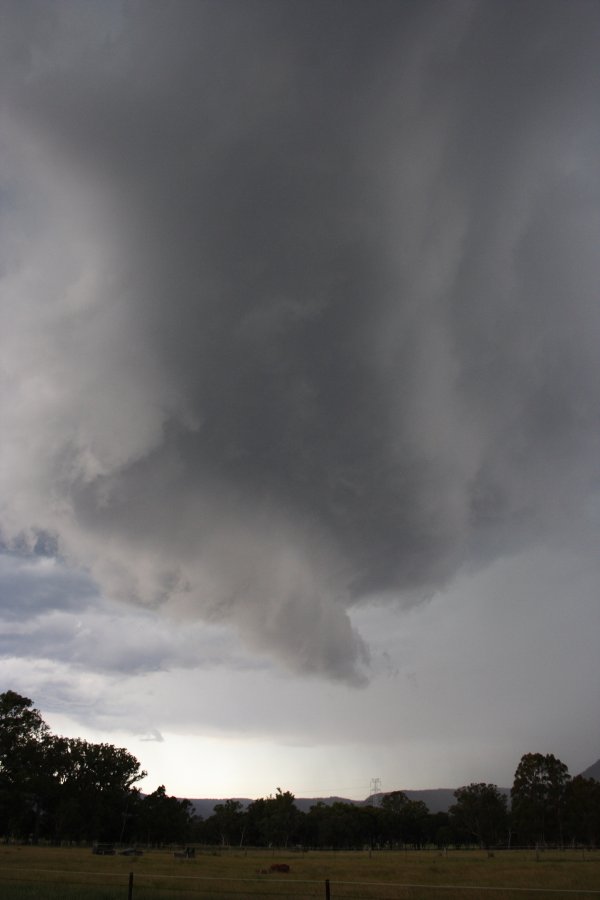 wallcloud thunderstorm_wall_cloud : near Hartley, NSW   19 November 2007