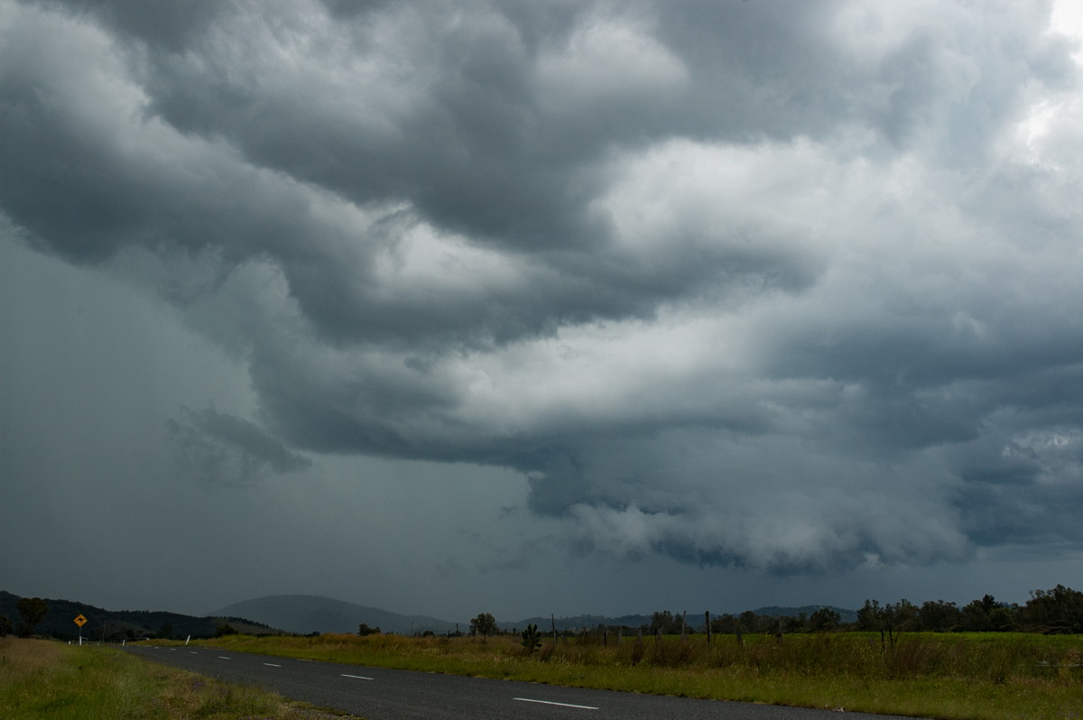cumulonimbus thunderstorm_base : W of Tenterfield, NSW   23 November 2007