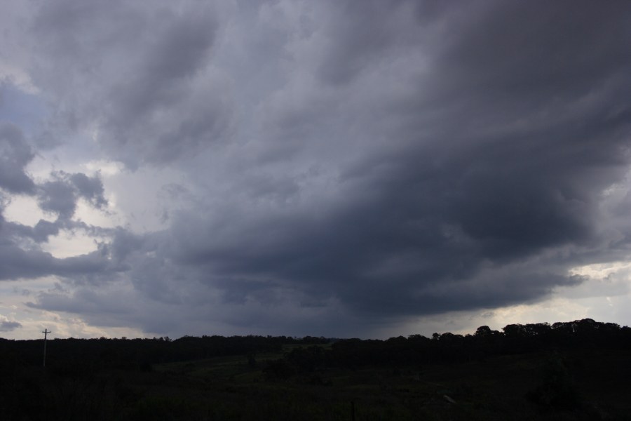 cumulonimbus thunderstorm_base : E of Portland, NSW   8 December 2007