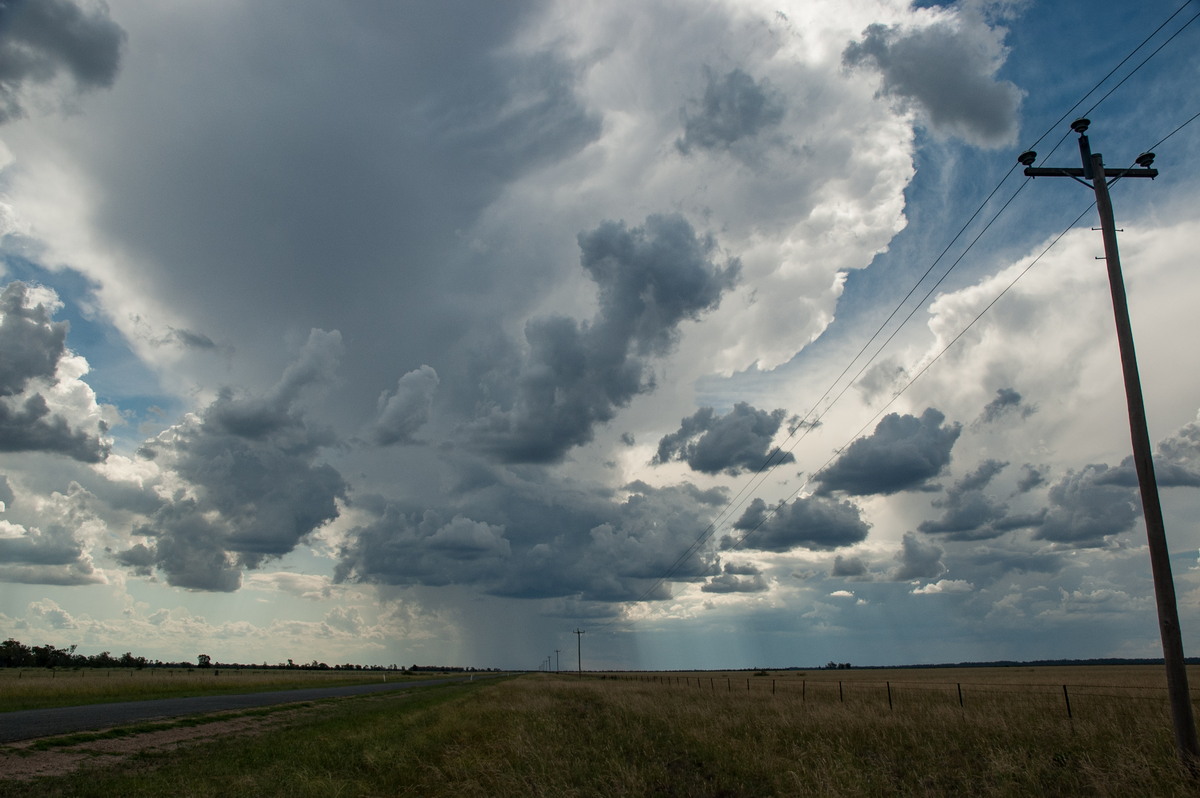 anvil thunderstorm_anvils : W of Goondiwindi, QLD   9 December 2007