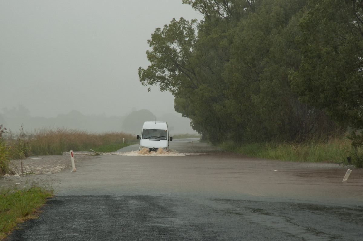 flashflooding flood_pictures : Eltham, NSW   4 January 2008