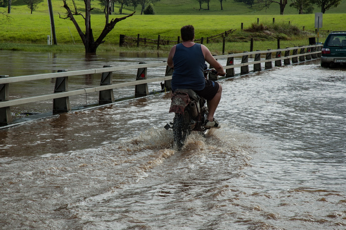 flashflooding flood_pictures : Rock Valley, NSW   5 January 2008