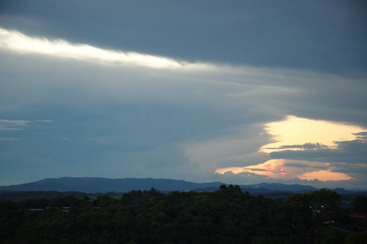 anvil thunderstorm_anvils : Lismore, NSW   6 January 2008