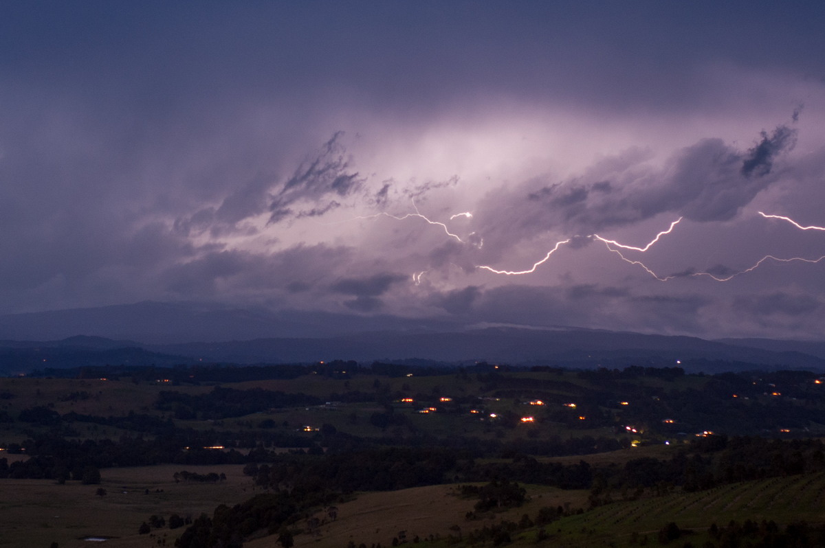 lightning lightning_bolts : McLeans Ridges, NSW   28 March 2008