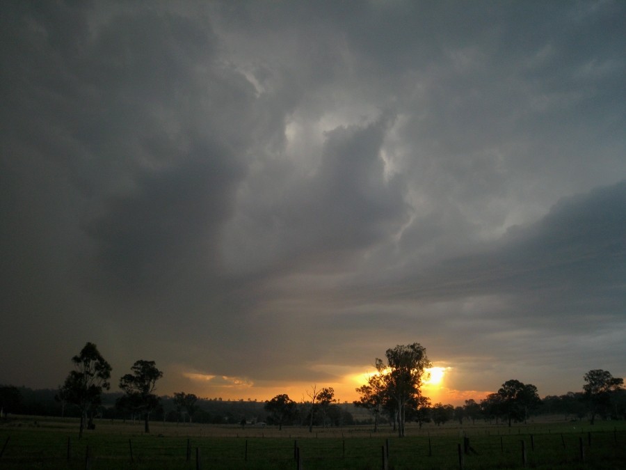 cumulonimbus thunderstorm_base : near Muswelllbrook, NSW   5 October 2008