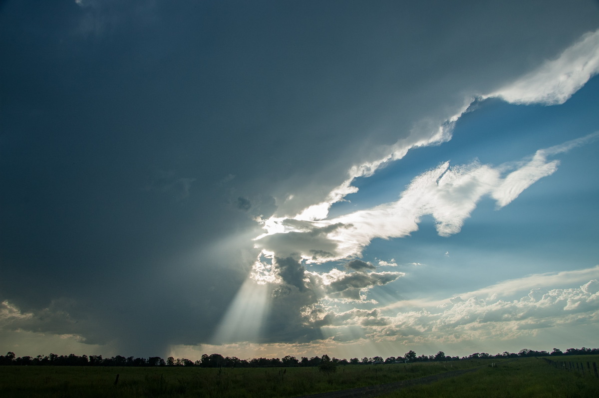 thunderstorm cumulonimbus_incus : Ruthven, NSW   10 December 2008