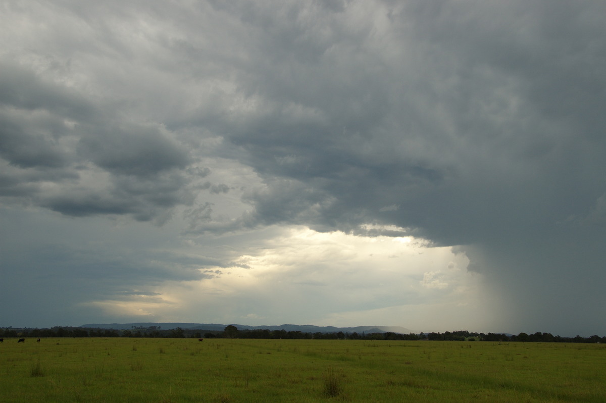 cumulonimbus thunderstorm_base : N of Casino, NSW   18 December 2008