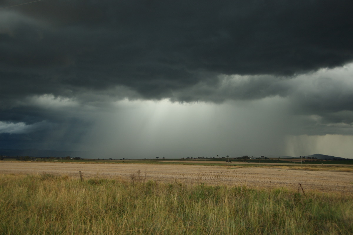 raincascade precipitation_cascade : near Killarney, QLD   24 January 2009