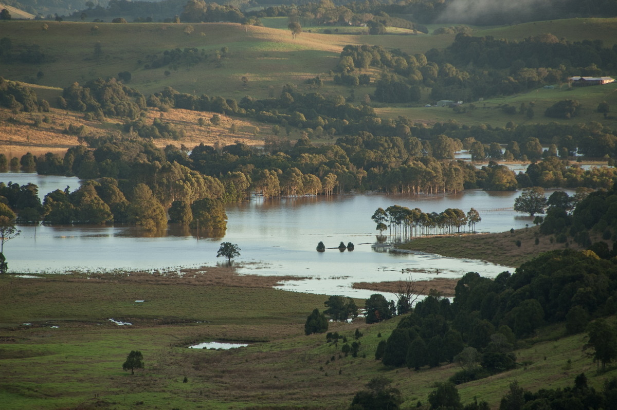 flashflooding flood_pictures : McLeans Ridges, NSW   22 May 2009