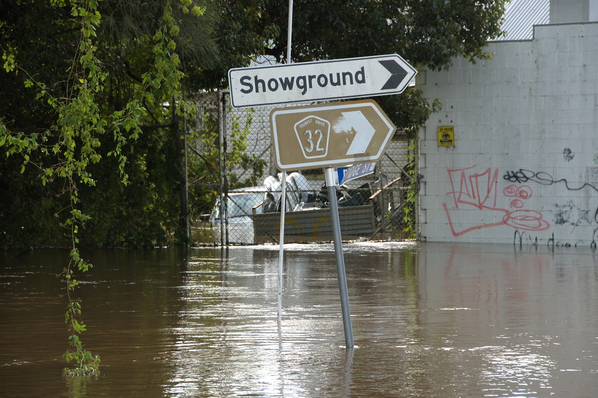 flashflooding flood_pictures : Lismore, NSW   22 May 2009