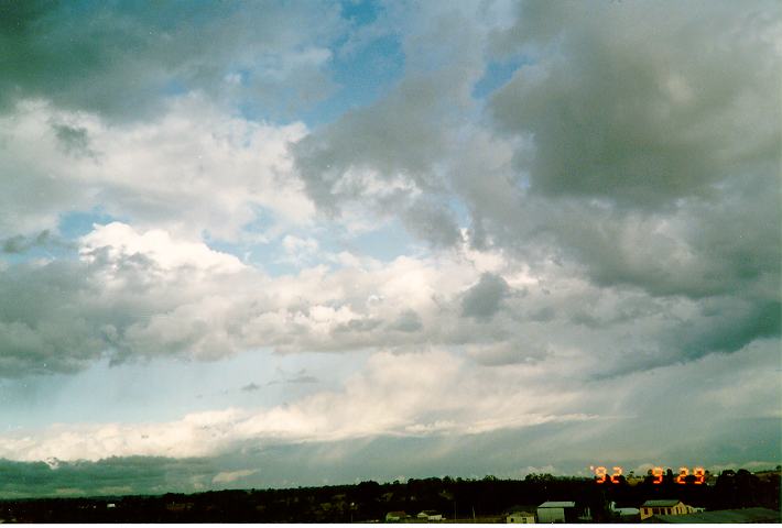 virga virga_pictures : Schofields, NSW   29 September 1992