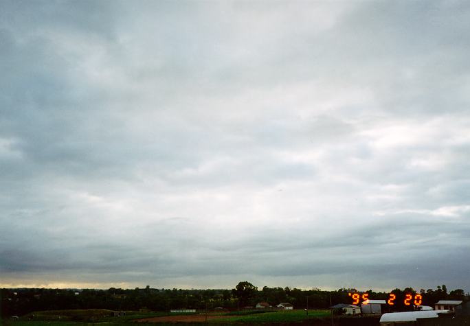 stratocumulus stratocumulus_cloud : Schofields, NSW   20 February 1995