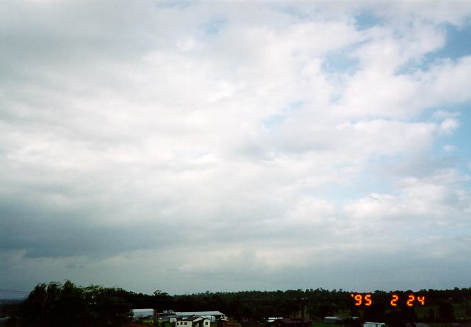 stratocumulus stratocumulus_cloud : Schofields, NSW   23 February 1995