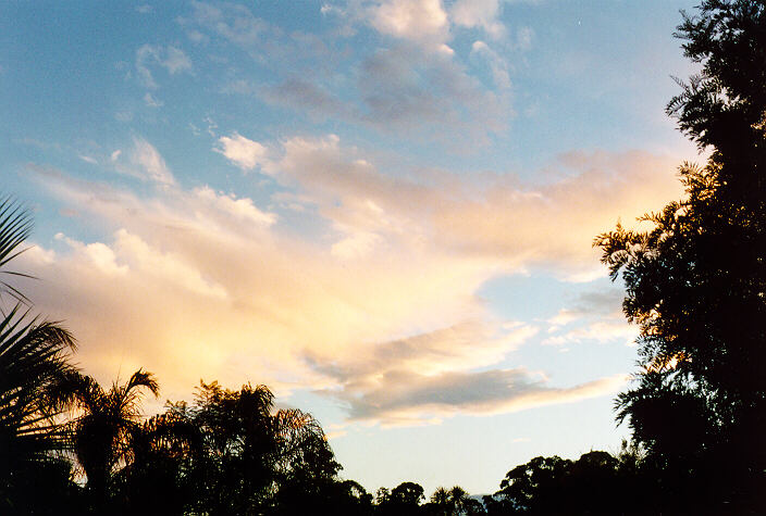 altocumulus altocumulus_cloud : Oakhurst, NSW   16 April 1995