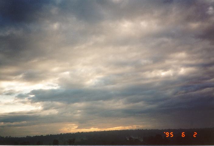 stratocumulus stratocumulus_cloud : Schofields, NSW   2 June 1995