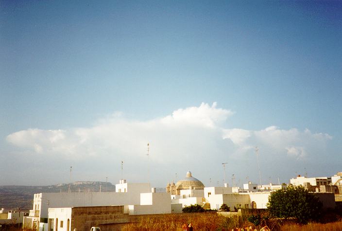 thunderstorm cumulonimbus_calvus : Malta   30 August 1996