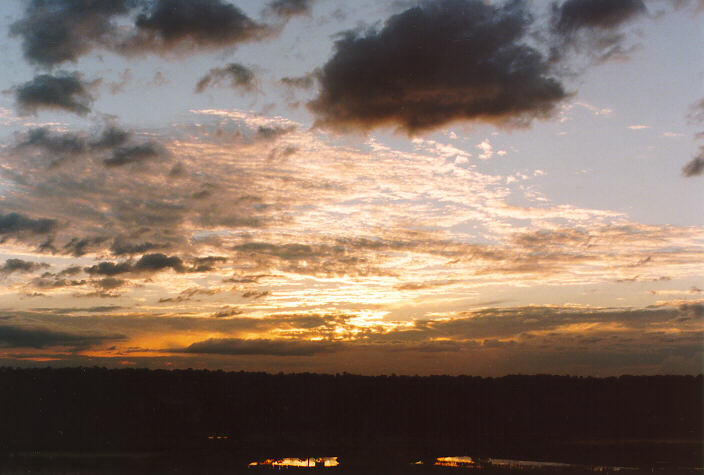 stratocumulus stratocumulus_cloud : Schofields, NSW   14 July 1998