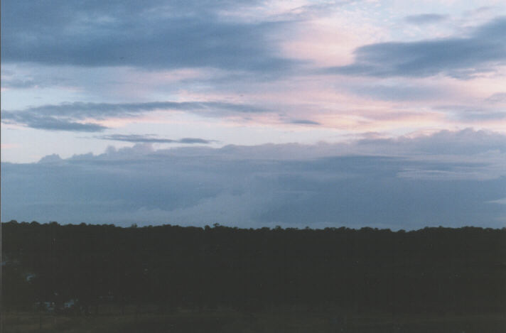 stratocumulus lenticularis : Schofields, NSW   1 December 1998