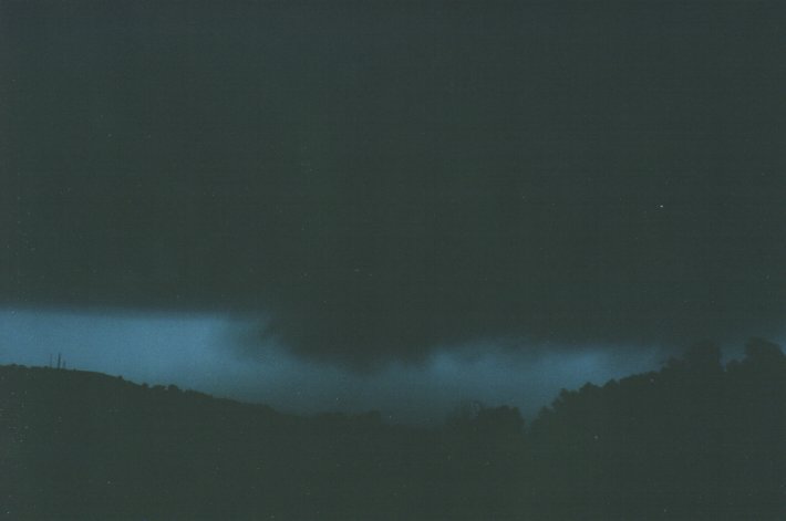 cumulonimbus thunderstorm_base : Meerschaum, NSW   30 December 1999