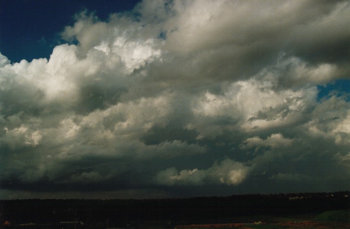 stratocumulus stratocumulus_cloud : Schofields, NSW   5 April 2000