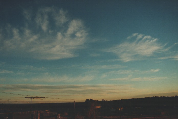 altocumulus altocumulus_cloud : Schofields, NSW   26 August 2000