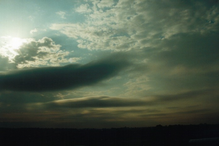 stratocumulus lenticularis : Schofields NSW   26 September 2000