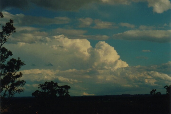 cumulonimbus supercell_thunderstorm : Kemps Creek, NSW   19 October 2000