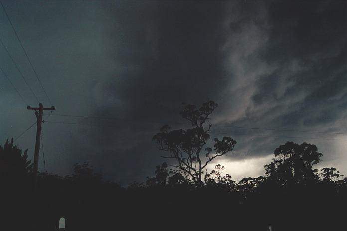 cumulonimbus supercell_thunderstorm : Corindi, NSW   5 November 2000