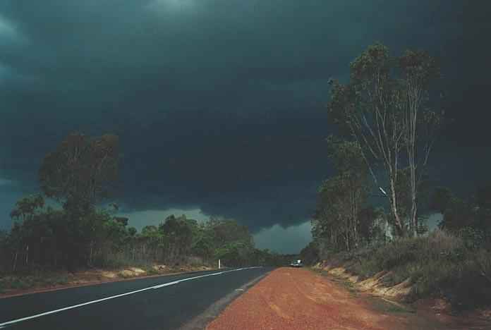 shelfcloud shelf_cloud : N of Grafton, NSW   8 December 2000