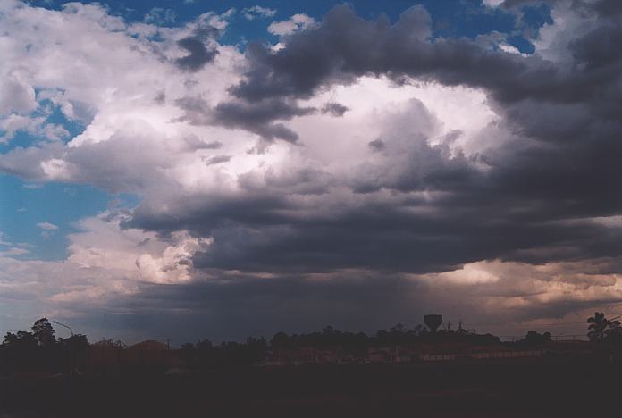 cumulonimbus thunderstorm_base : Quakers Hill, NSW   25 September 2001