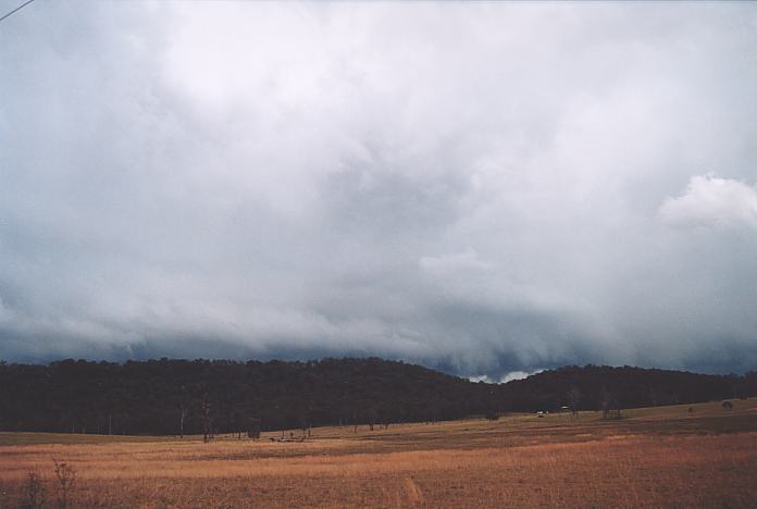 cumulonimbus thunderstorm_base : S of Bulahdelah, NSW   3 October 2001