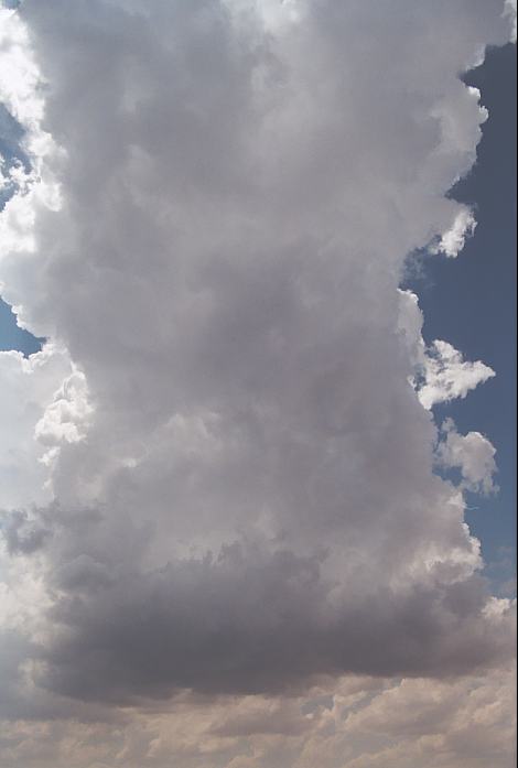 updraft thunderstorm_updrafts : N of Childress, Texas, USA   24 May 2002