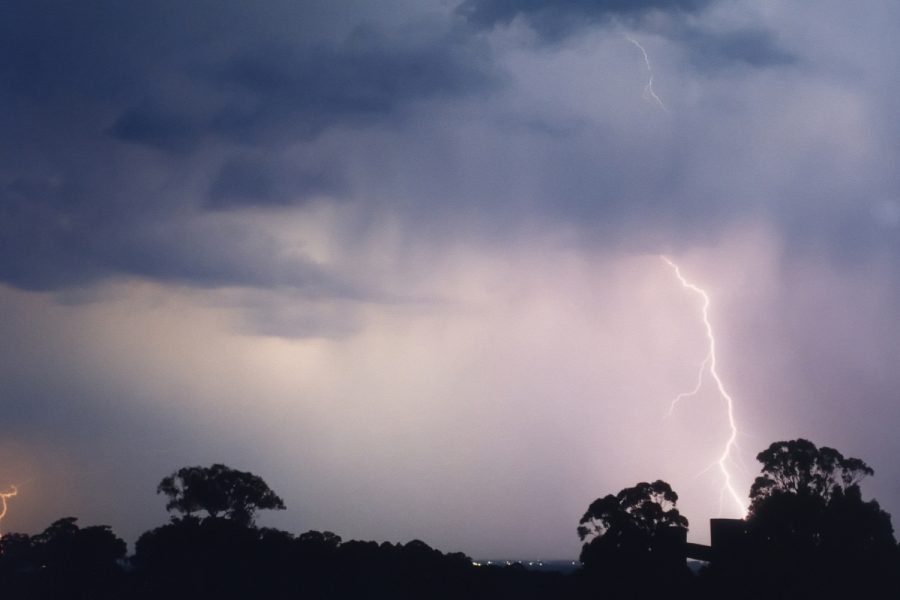 lightning lightning_bolts : Tregeagle, NSW   10 November 2002
