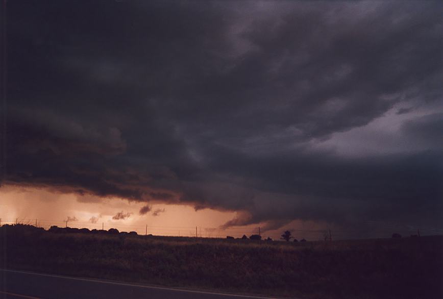 shelfcloud shelf_cloud : near Cement, Oklahoma, USA   10 June 2003