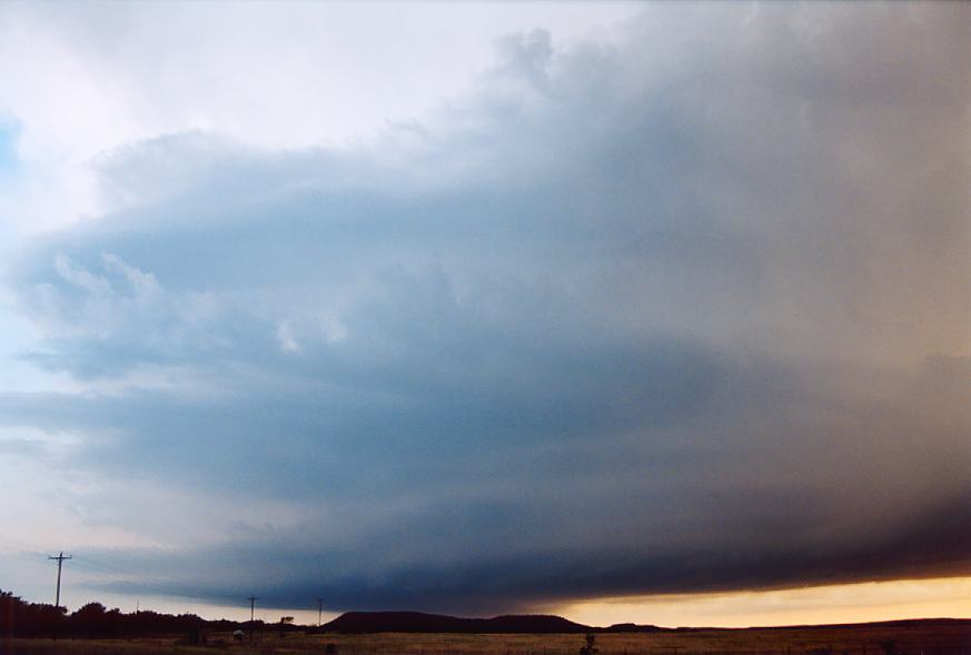 inflowband thunderstorm_inflow_band : SE of Graham, Texas, USA   12 June 2003