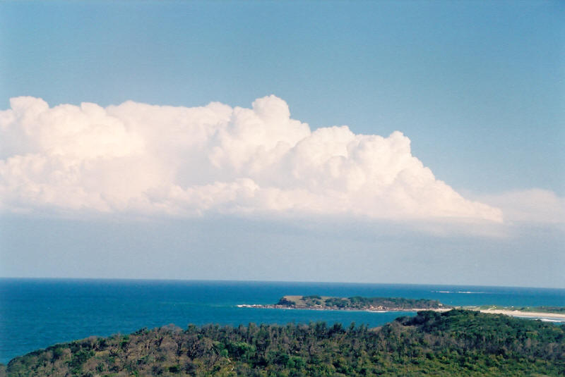 thunderstorm cumulonimbus_calvus : Evans Head, NSW   10 October 2003