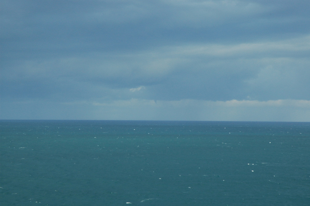 tornadoes funnel_tornado_waterspout : Cabarita, NSW   15 July 2004